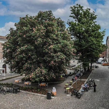 Zen Hotel Ferrara Bagian luar foto