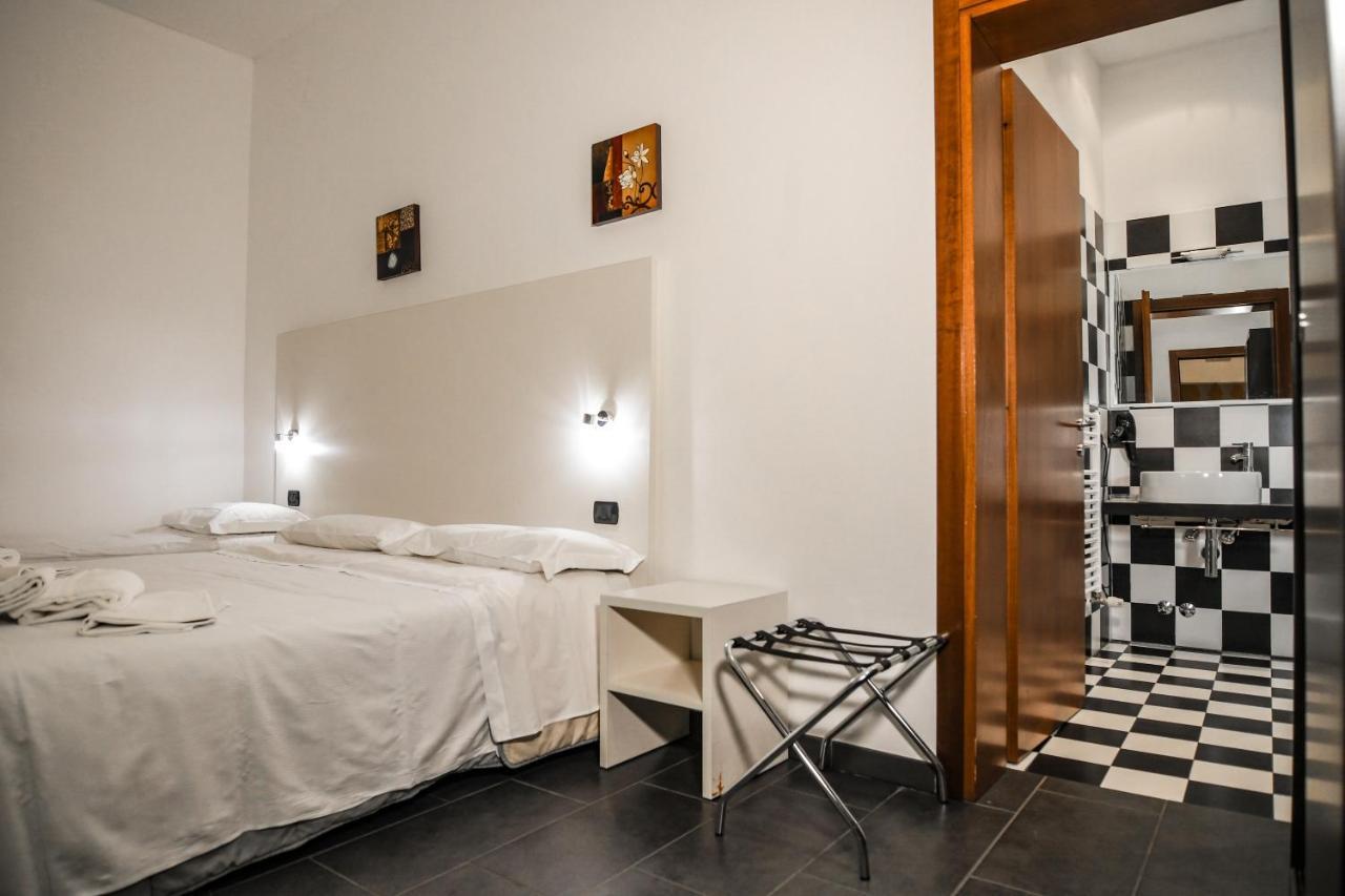 Zen Hotel Ferrara Bagian luar foto